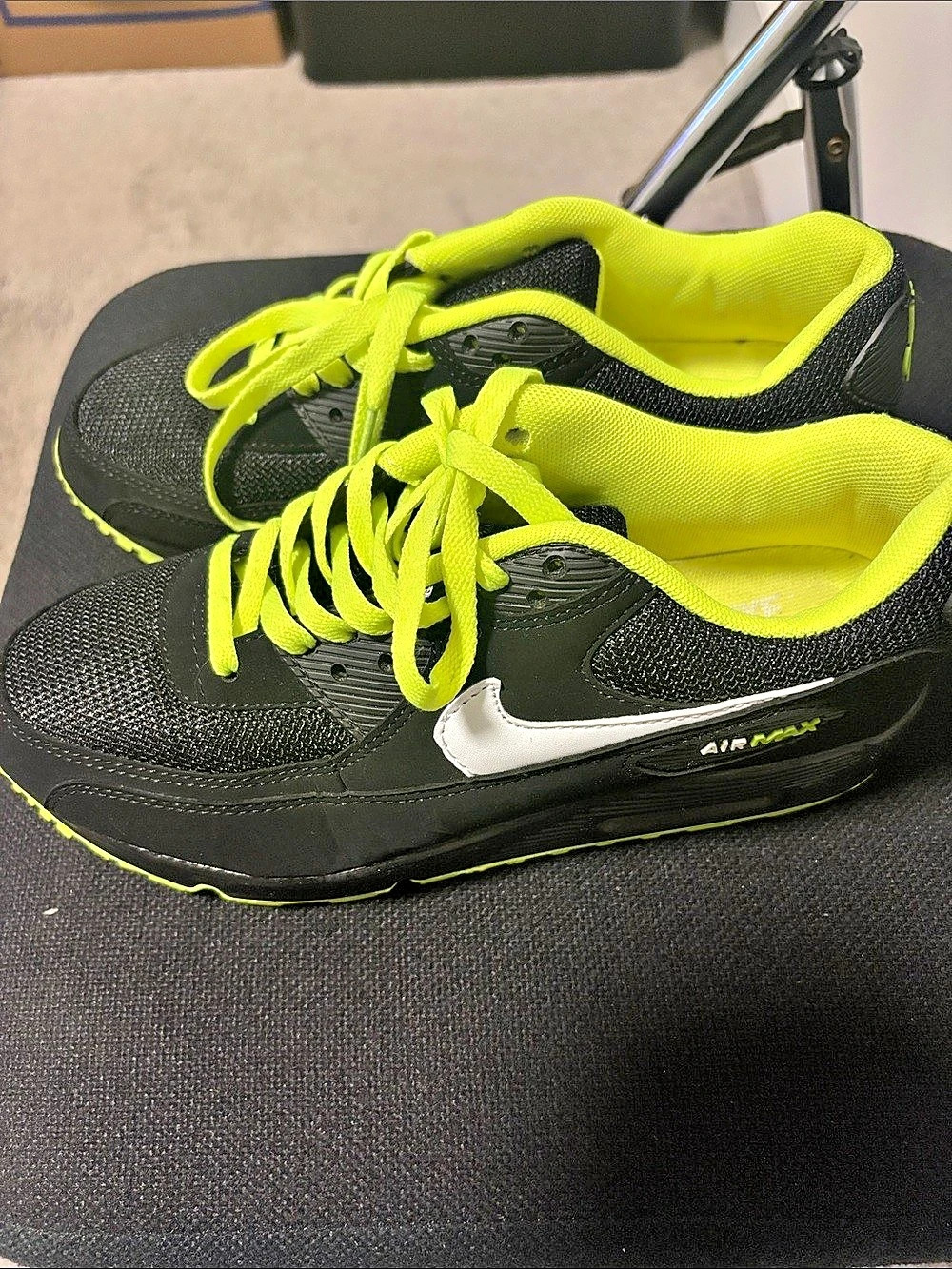 Nike Air Max Sneakers in Black & Green